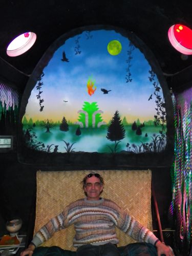 Inside Daniels mushroom house !